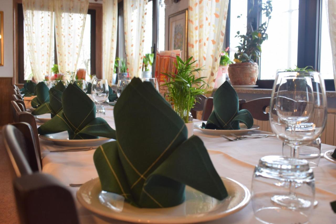 Albergo Canella Fuipiano Valle Imagna ภายนอก รูปภาพ