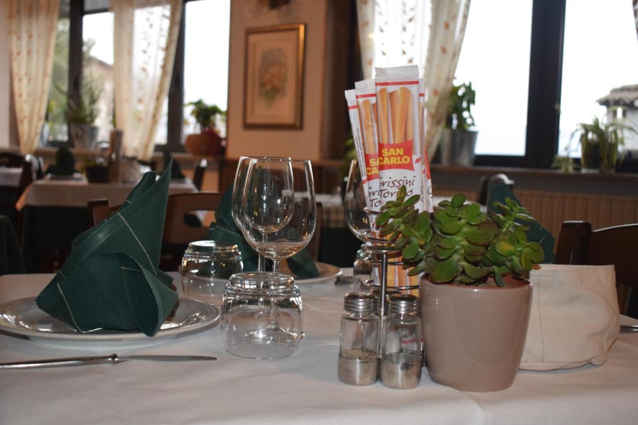 Albergo Canella Fuipiano Valle Imagna ภายนอก รูปภาพ