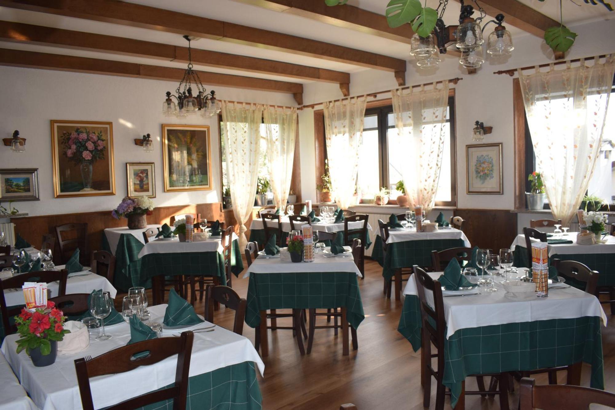 Albergo Canella Fuipiano Valle Imagna ภายนอก รูปภาพ