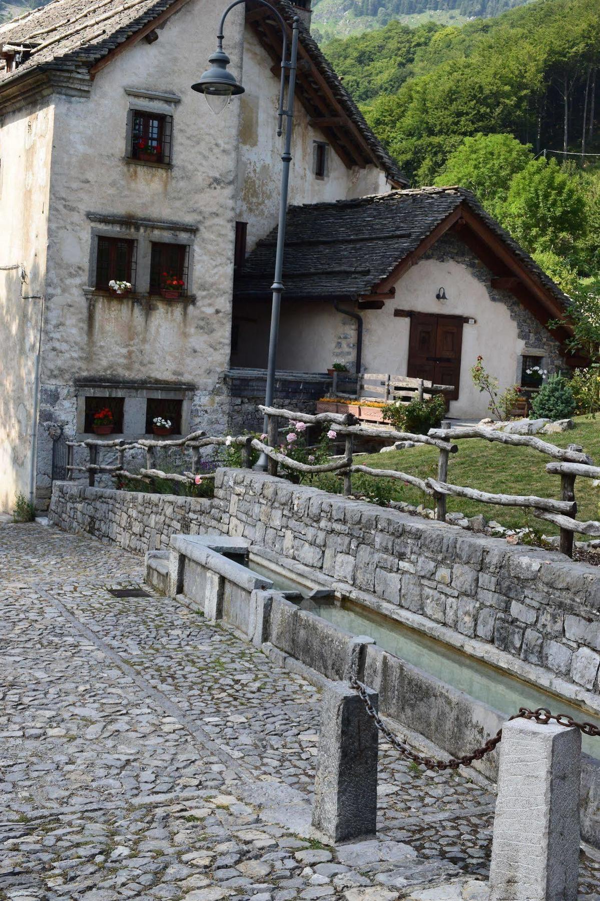 Albergo Canella Fuipiano Valle Imagna ภายนอก รูปภาพ